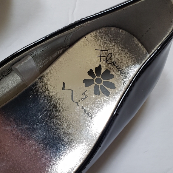 Flowers by Nina black patten slip on size 3 - Picture 4 of 9